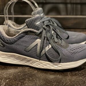 New Balance Women's‎ Sz 7.5 Fresh Foam Walking Running Shoes gray, GUC